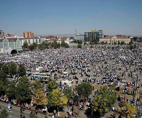 Митинг в поддержку мусульман Мьянмы‍ в Грозном собрал около 1 млн. человек