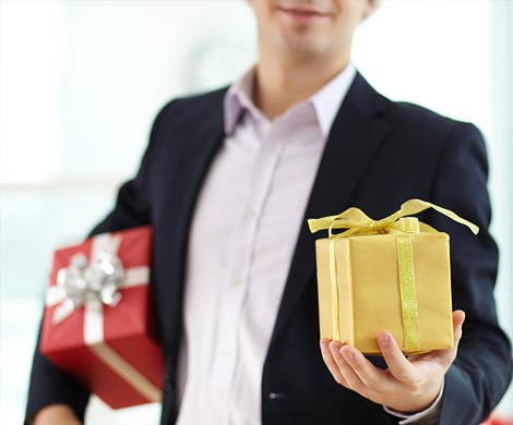 Мужчины более щедры на подарки, чем женщины