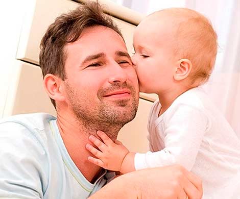 Мужчины становятся менее агрессивными с появлением в семье ребенка 