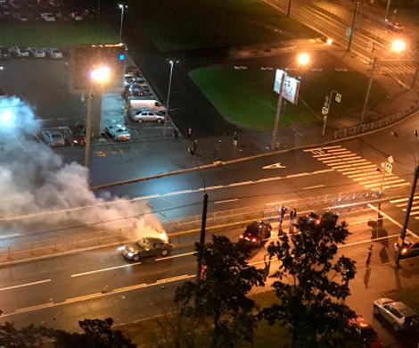 На Ленинском проспекте в результате ДТП загорелся автомобиль‍
