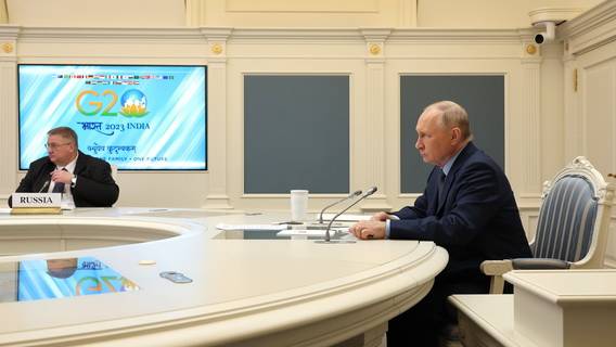 На онлайн-саммите G20 Путин в очередной раз обратил внимание на двойные стандарты в оценке мировых конфликтов