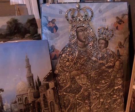 На складе в Петербурге обнаружены "сокровища" экс-министра финансов Подмосковья На складе в Петербурге обнаружены "сокровища" экс-министра финансов Подмосковья