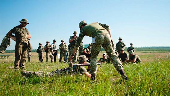 На Украине американские ветераны помогают военным вместо кадровых офицеров