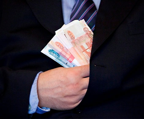 Налоговики раскроют банкам зарплаты россиян