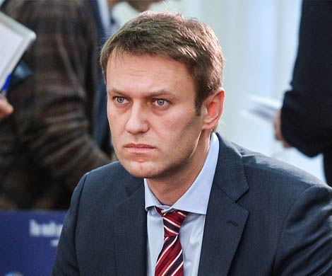 Навального принудительно доставляют в Пресненский суд