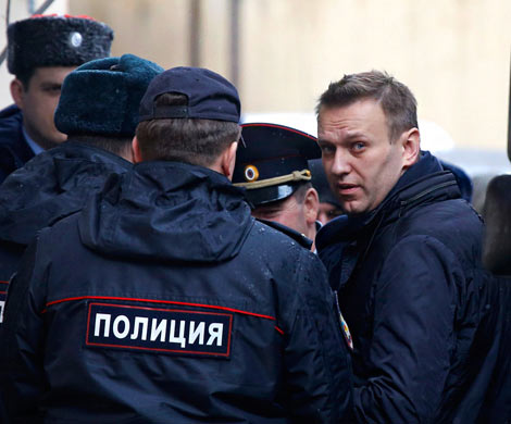 Навального взяли под арест и оштрафовали за акцию на Тверской