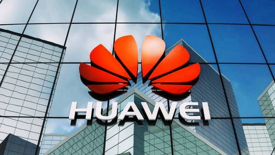 Находящаяся под санкциями США компания Huawei попыталась продемонстрировать силу
