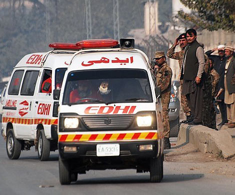 Не менее 10 человек погибли в результате ДТП с автобусом в Пакистане