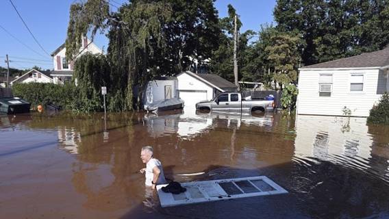 Не менее 43 человек погибли от наводнения в США