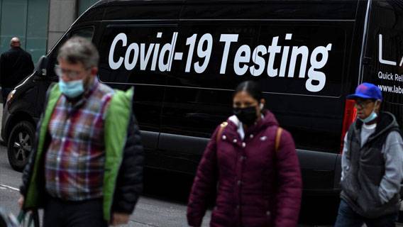 Несмотря на очередной всплеск заболеваемости COVID-19 в США, смертность остается на низком уровне Несмотря на очередной всплеск заболеваемости COVID-19 в США, смертность остается на низком уровне