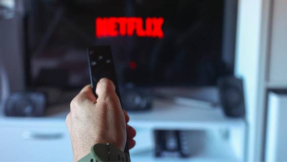 Netflix набрала 2,4 млн новых подписчиков после недавних потерь пользователей Netflix набрала 2,4 млн новых подписчиков после недавних потерь пользователей