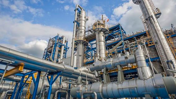 НПЗ нарастят переработку нефти на 13 млн тонн НПЗ нарастят переработку нефти на 13 млн тонн