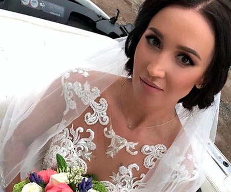 Ольга Бузова выложила фото в свадебном платье