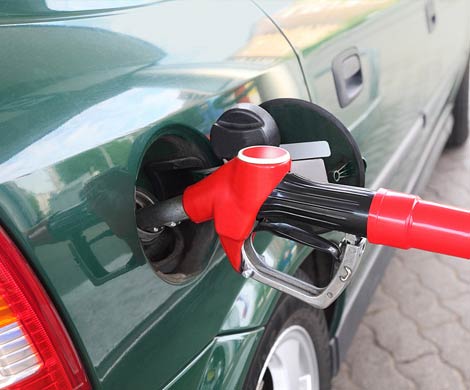 Оптовые цены на бензин снижаются без оснований
