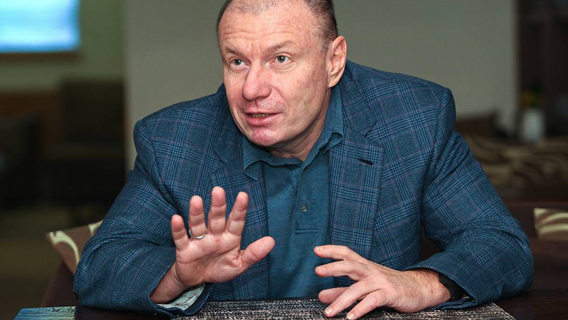 От Владимира Потанина требуют землю и воду От Владимира Потанина требуют землю и воду