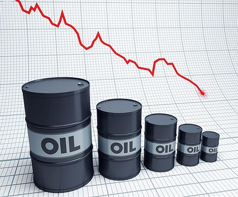 Падающая цена на нефть оказывает поддержку российскому бюджету Падающая цена на нефть оказывает поддержку российскому бюджету