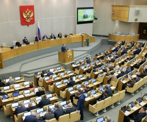 Пенсионеров пусть кормят дети: российские депутаты снова предложили путь в никуда