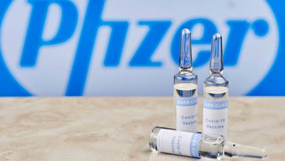 Pfizer анонсировала бустерный вариант вакцины от Covid-19, предназначенный для защиты от дельта-варианта вируса Pfizer анонсировала бустерный вариант вакцины от Covid-19, предназначенный для защиты от дельта-варианта вируса