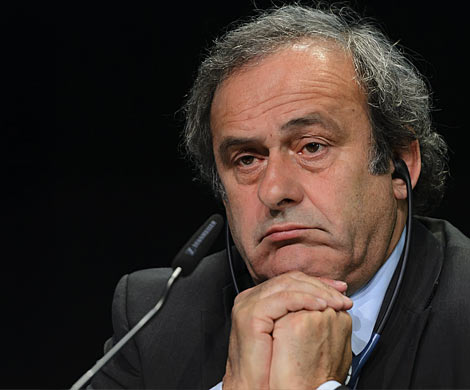 Платини решил покинуть пост президента УЕФА