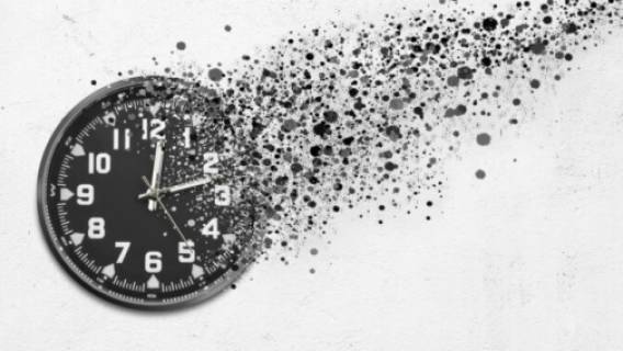Почему жизнь ускоряется с возрастом: новое исследование раскрывает психологические механизмы Почему жизнь ускоряется с возрастом: новое исследование раскрывает психологические механизмы