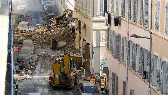 Под обломками обрушившегося дома в центре Марселя нашли тела шести погибших