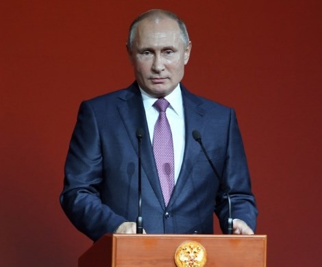 Полетели головы: Путин массово уволил генералов-силовиков Полетели головы: Путин массово уволил генералов-силовиков