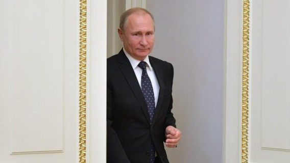 Политолог Белковский назвал сроки возможной отставки Путина и имя его преемника