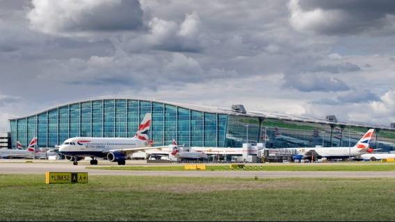 После пандемии задержки рейсов в Великобритании стали нормой