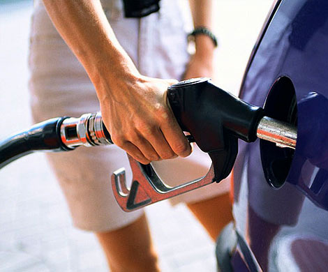 Правительство оправдало рост цен на бензин