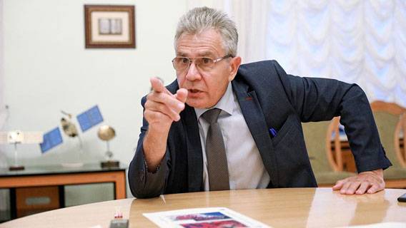 Президент РАН Сергеев: рыба гниёт с головы? Президент РАН Сергеев: рыба гниёт с головы?