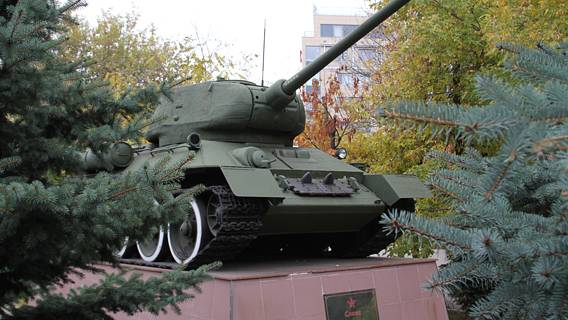 Приключения танка №23, или Почему чехи разозлили фронтовика, солиста Большого театра 