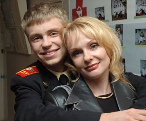 Принимала какие-то таблетки: у Малахова пытались выяснить загадку смерти Цывиной Принимала какие-то таблетки: у Малахова пытались выяснить загадку смерти Цывиной