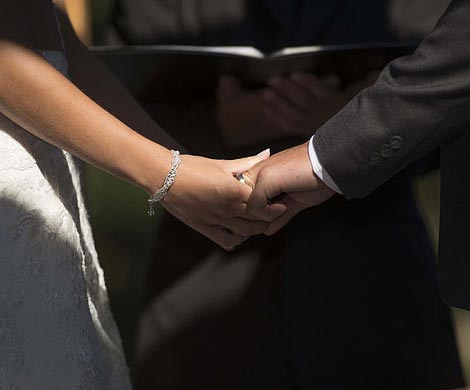 Психолог рассказала, сколько лет нужно встречаться прежде, чем вступить в брак