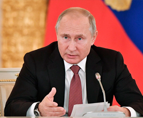 Путин подписал закон о налоговом режиме для самозанятых
