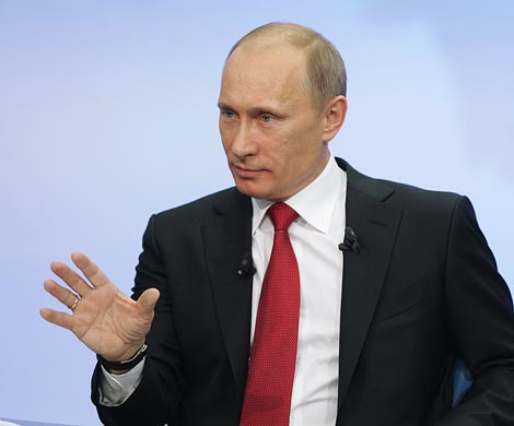 Путин призвал силовиков не допустить вмешательства извне в думские выборы