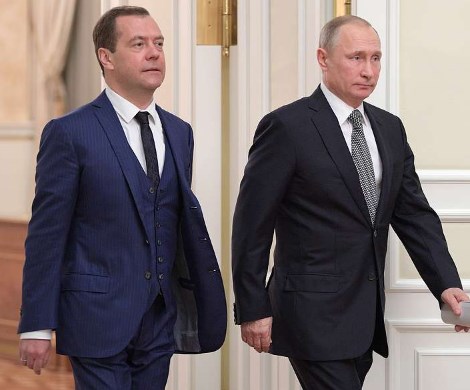 Путин против Медведева: премьер сдаваться не намерен
