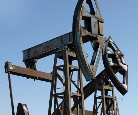 РФ нарастила добычу нефти до 25-летнего максимума