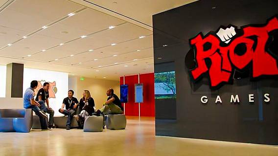 Riot Games выплатит $100 млн для урегулирования иска о сексуальных домогательствах