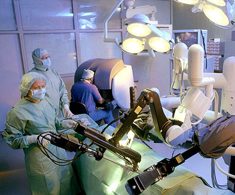 Роботы-хирурги за 13 лет работы убили 144 человека