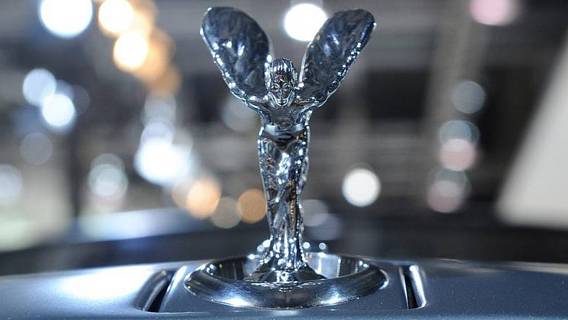 Rolls-Royce объявил о полном переходе на производство электромобилей к 2030 году