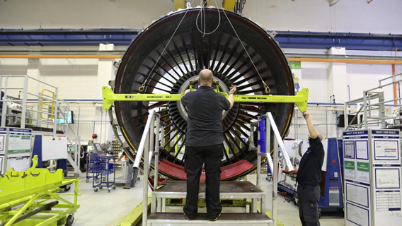 Rolls-Royce уволит 9 тыс. сотрудников, чтобы пережить кризис Rolls-Royce уволит 9 тыс. сотрудников, чтобы пережить кризис