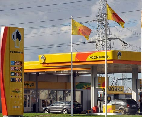«Роснефть» будет поставлять бензин по низким ценам