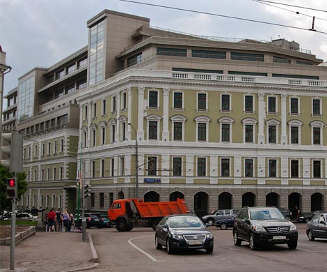 «Роснефть» и ННК пытаются замять историю о покупке здания на Арбатской площади
