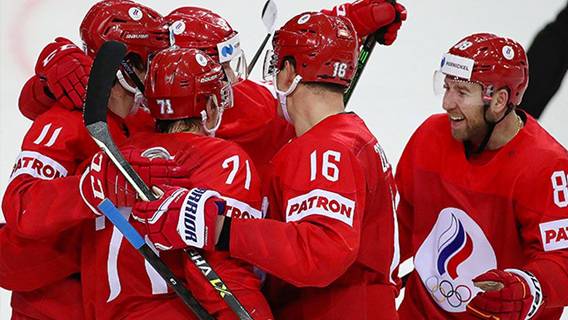 Российская сборная близка к победе в группе и усилится вратарем Бобровским