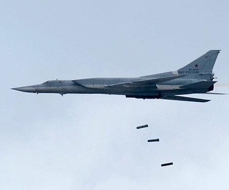 Российские бомбардировщики нанесли удары по ИГ в Сирии Российские бомбардировщики нанесли удары по ИГ в Сирии