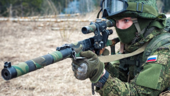 Российский снайпер рассказал, как они изменили тактику в ходе СВО