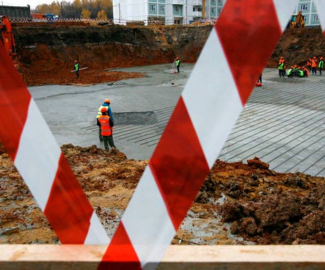 Россияне раскупают жилье на этапе котлована