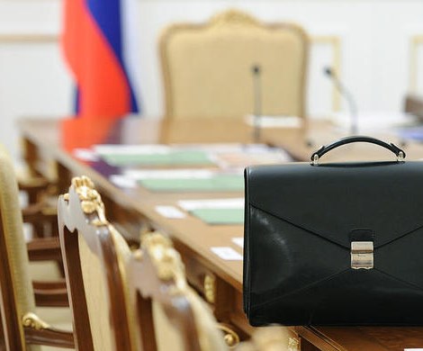Россию ждет волна отставок: СМИ узнали о подготовке Кремлем «зачистки» губернаторов