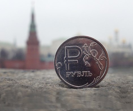 Рубль рухнет к Новому году: эксперты не видят шансов для российской валюты
