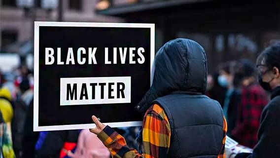 Руководитель фонда Black Lives Matter обвиняется в «хищении» $10 млн 